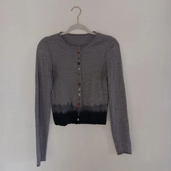 Yigal Azrouel 100% CASHMERE cardigan. Size Medium. Gray.